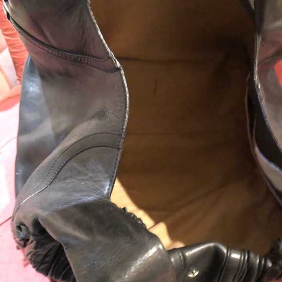 SCRUMPTIOUS JIMMY CHOO - Picture 6 of 8